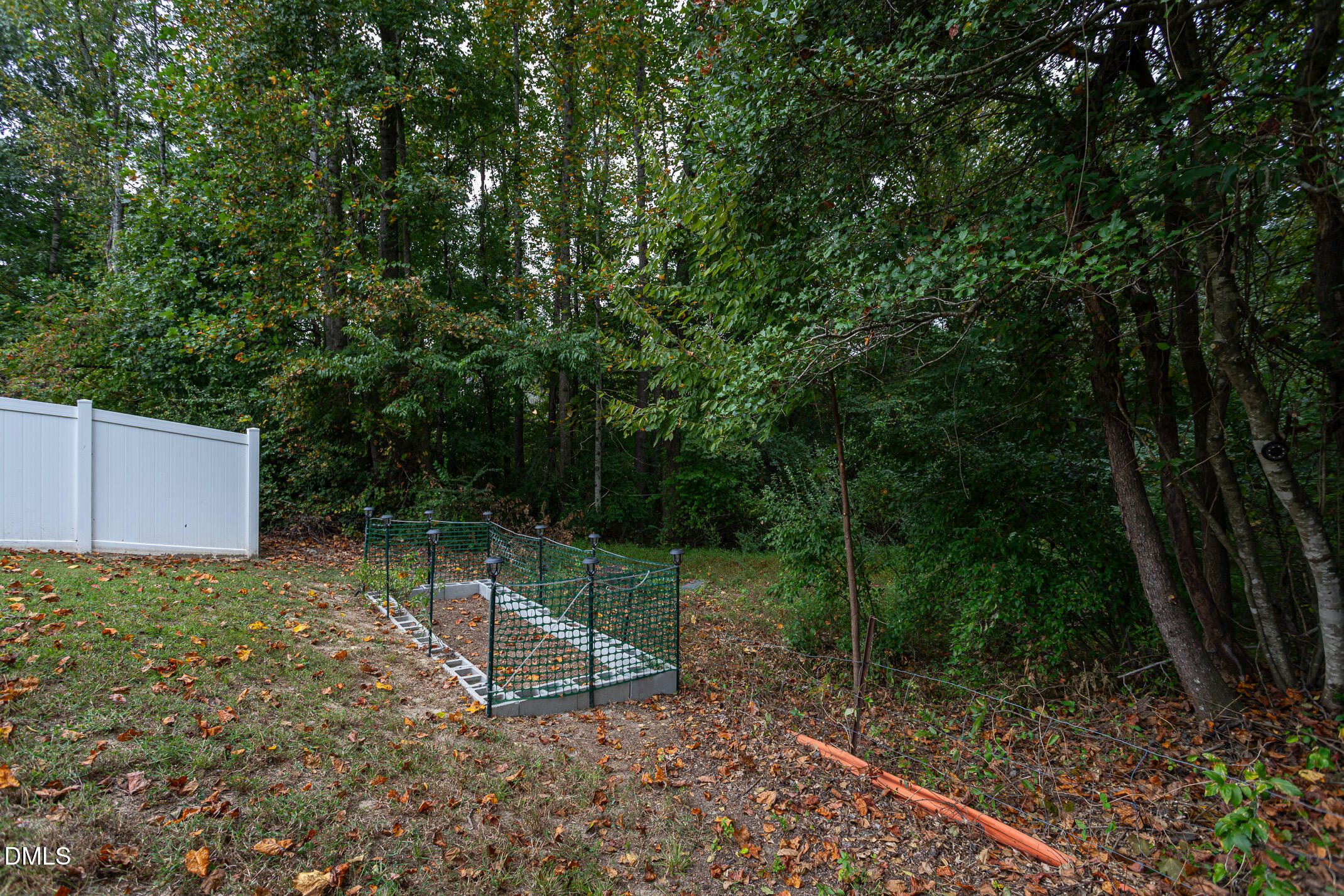 4307 Lord Mario Court Raleigh, NC 27610 - Photo 29 of 29 plant bed-29