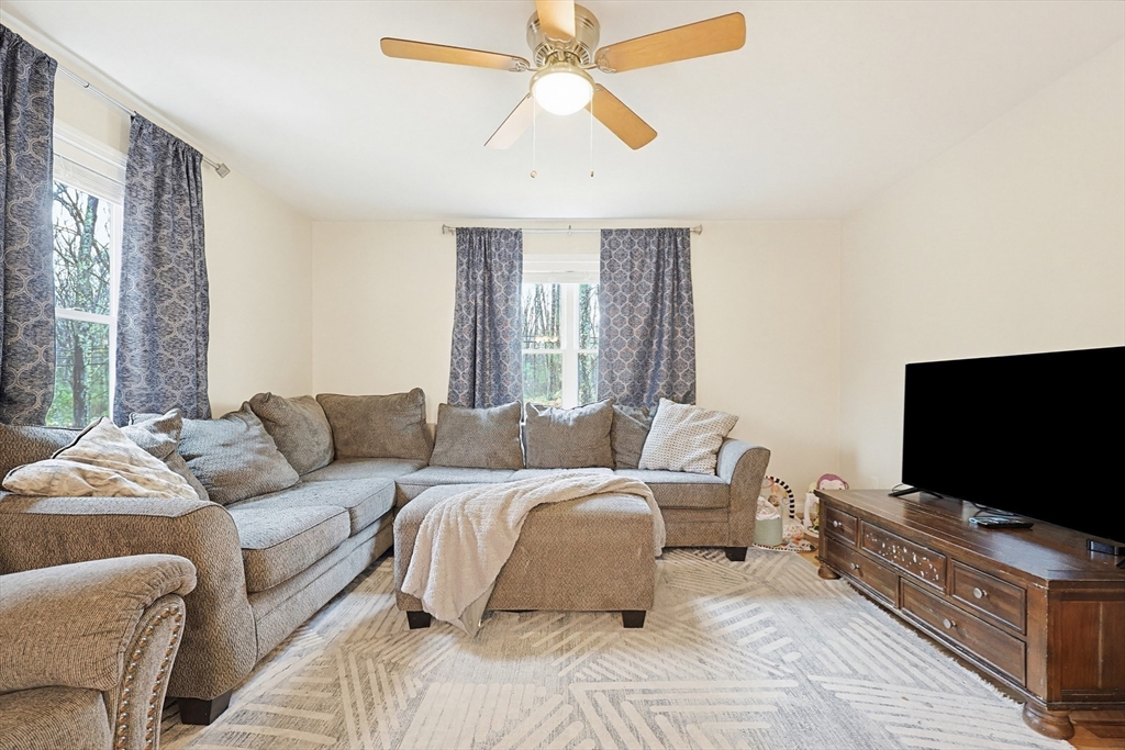 16 I Capen Road Spencer, MA 01562 - Photo 13 of 34