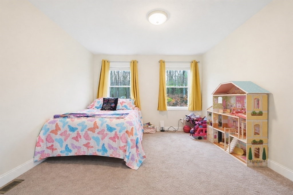 16 I Capen Road Spencer, MA 01562 - Photo 15 of 34