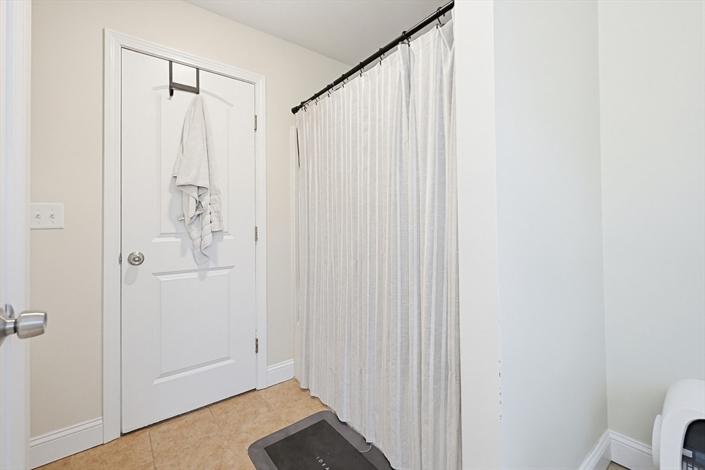 16 I Capen Road Spencer, MA 01562 - Photo 27 of 34