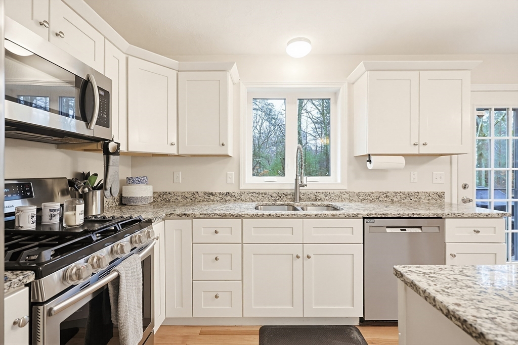 16 I Capen Road Spencer, MA 01562 - Photo 7 of 34