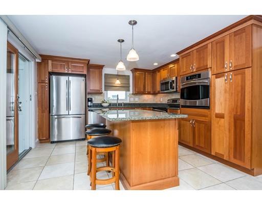 8 Meadowbrook Road Saugus, MA 01906 - Photo 8 of 25 Gallery Image 8