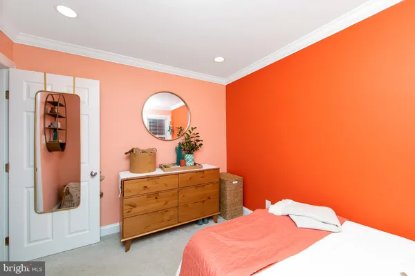 $2,600 | 22 West 6th Avenue, Runnemede, NJ 08078