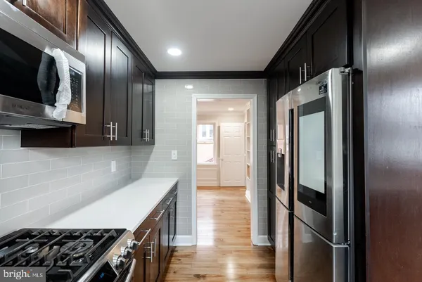 $2,600 | 22 West 6th Avenue, Runnemede, NJ 08078