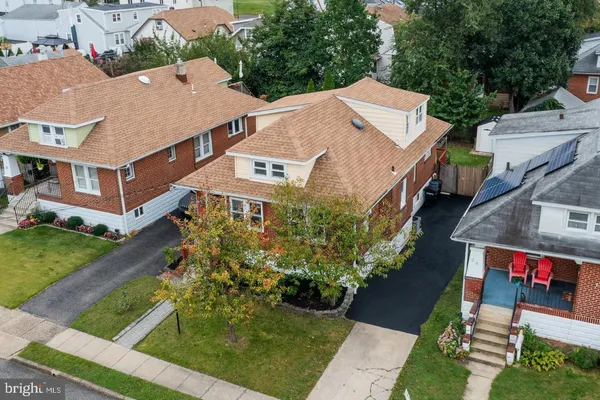 $2,600 | 22 West 6th Avenue, Runnemede, NJ 08078