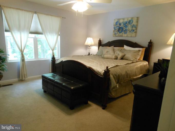 3563 Edgemont Street Edgewater, MD 21037 - Photo 2 of 22 Lovely Master w/2 Closets