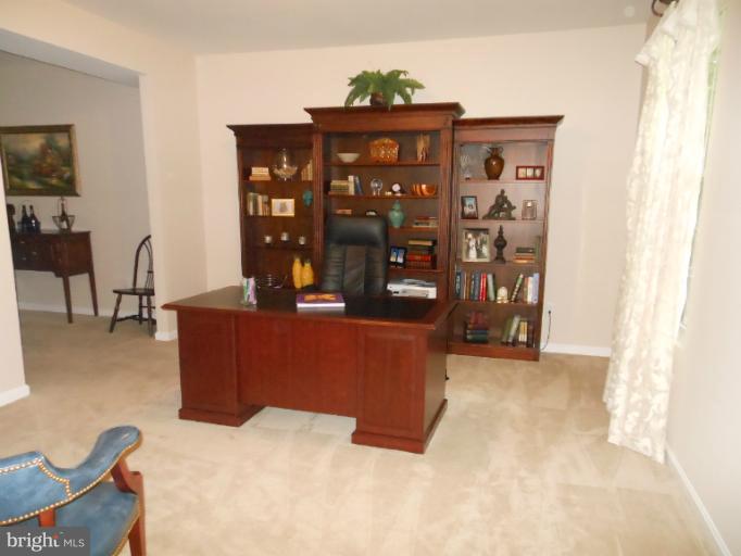 3563 Edgemont Street Edgewater, MD 21037 - Photo 3 of 22 Living room/Study - Your choice