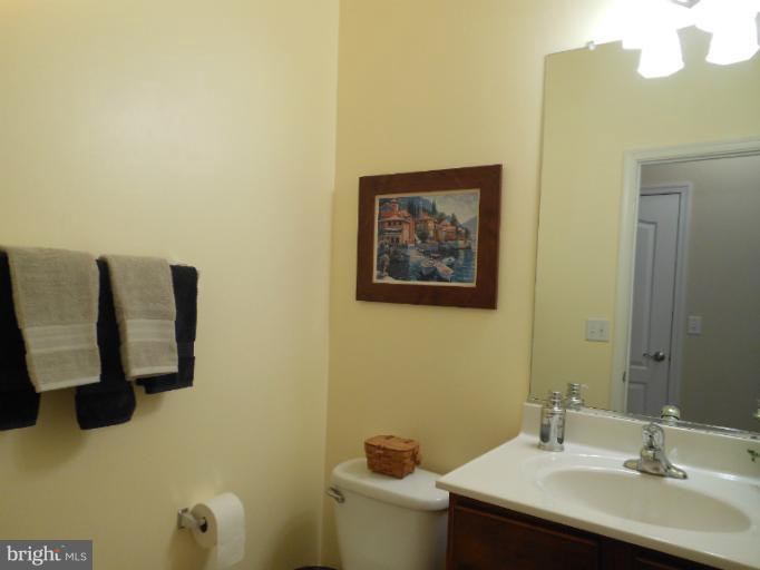 3563 Edgemont Street Edgewater, MD 21037 - Photo 7 of 22 Main Level Half Bath