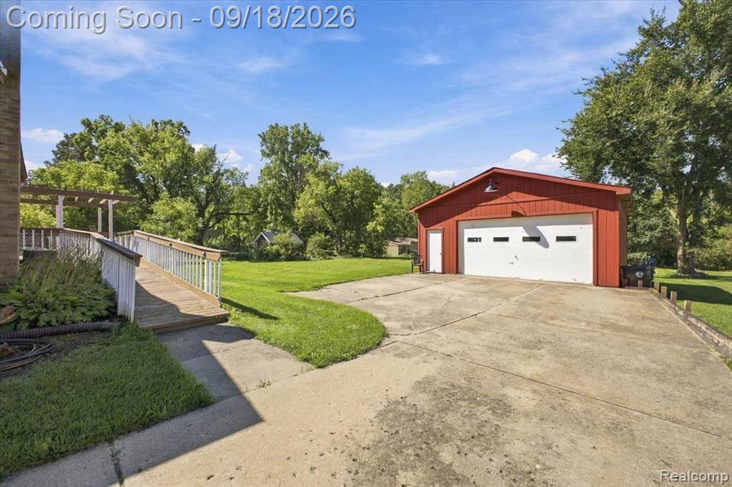 11184 Fenton Road Fenton, MI 48430 - Photo 39 of 48 Gallery Image 39