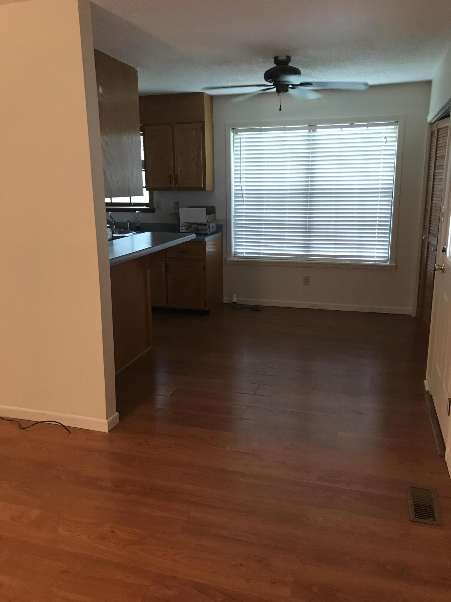 1246 Ridge Road Caryville, TN 37714 - Photo 18 of 31 Gallery Image 18