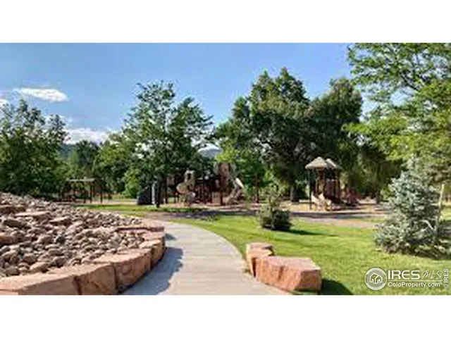 $379,500 | 346 McConnell Drive, Lyons, CO 80540