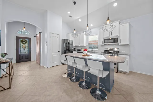 $305,000 | 2611 Winding Creek Way, Conroe, TX 77385