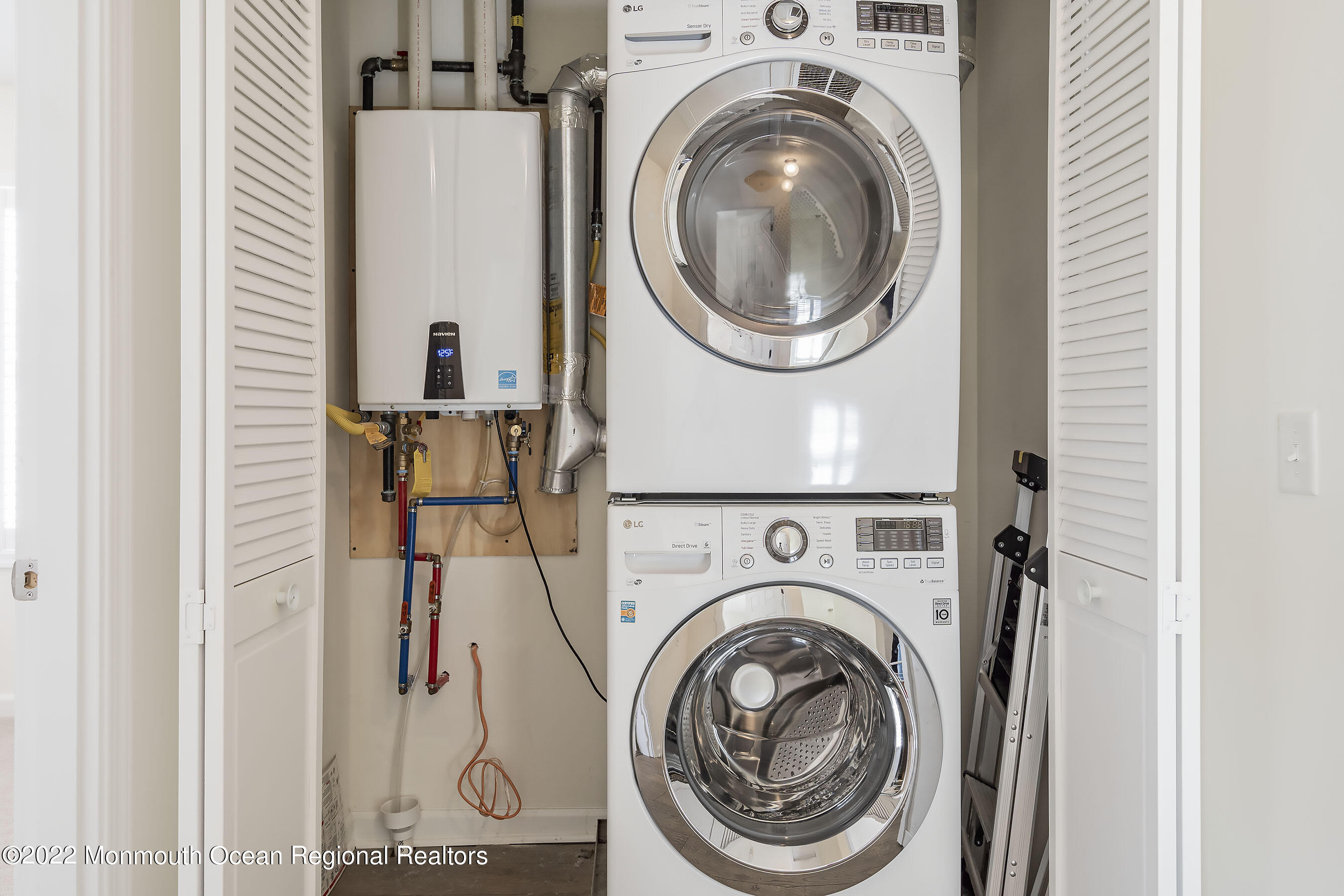 113 West Colony Road Lavallette, NJ 08735 - Photo 21 of 29 2nd fl. laundry