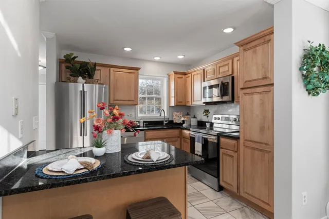 $431,000 | 102 Saybrook Road, Essex, VT 05452