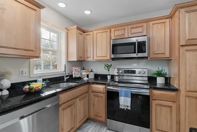 $431,000 | 102 Saybrook Road, Essex, VT 05452