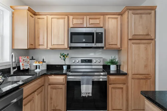 $431,000 | 102 Saybrook Road, Essex, VT 05452