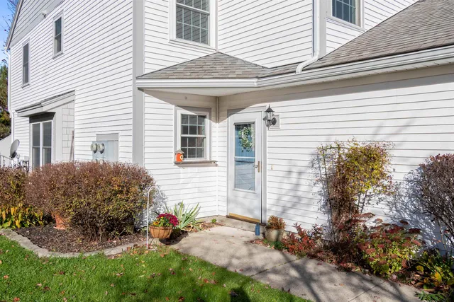 $431,000 | 102 Saybrook Road, Essex, VT 05452