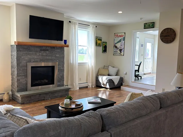 $925,000 | 162 Small Pond Road, Morristown, VT 05661