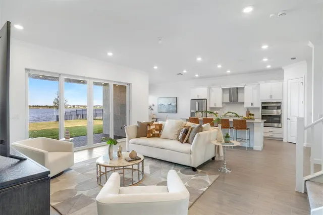 $1,100,000 | 769 Hookline Circle, Loxahatchee, FL 33470