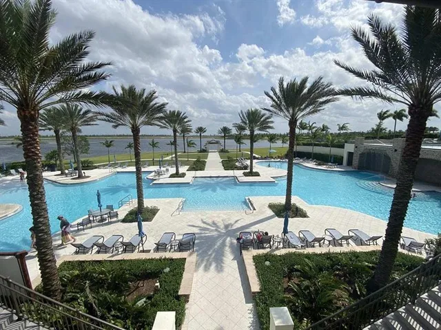 $1,100,000 | 769 Hookline Circle, Loxahatchee, FL 33470