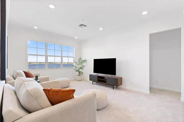 $1,100,000 | 769 Hookline Circle, Loxahatchee, FL 33470