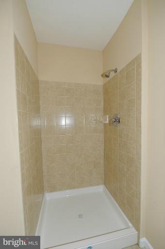 2408 Falling Creek Road Silver Spring, MD 20904 - Photo 20 of 28 Bath