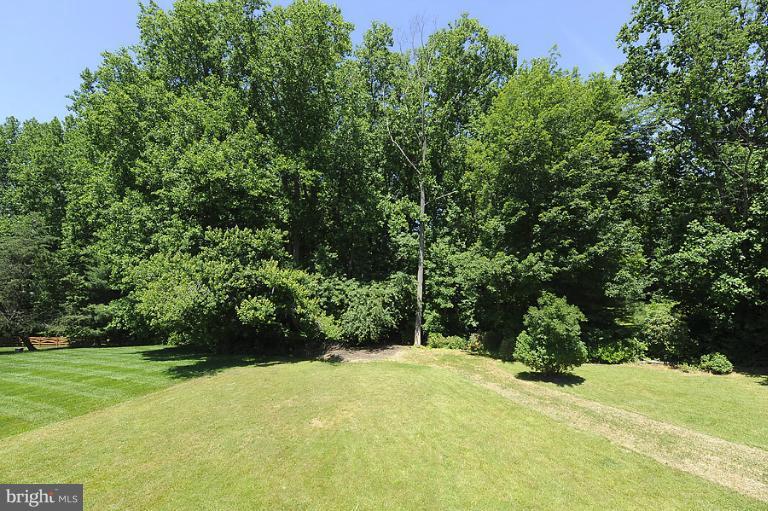 2408 Falling Creek Road Silver Spring, MD 20904 - Photo 22 of 28 View
