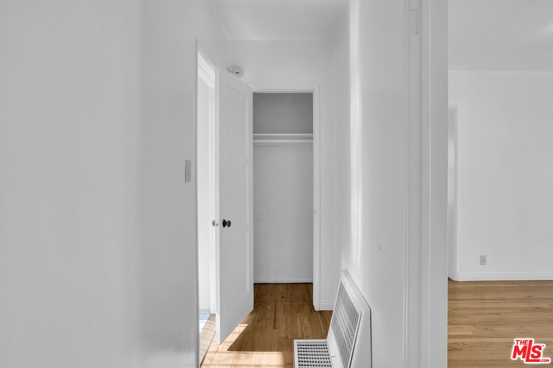 1316 South Castlegate Avenue Compton, CA 90221 - Photo 20 of 28