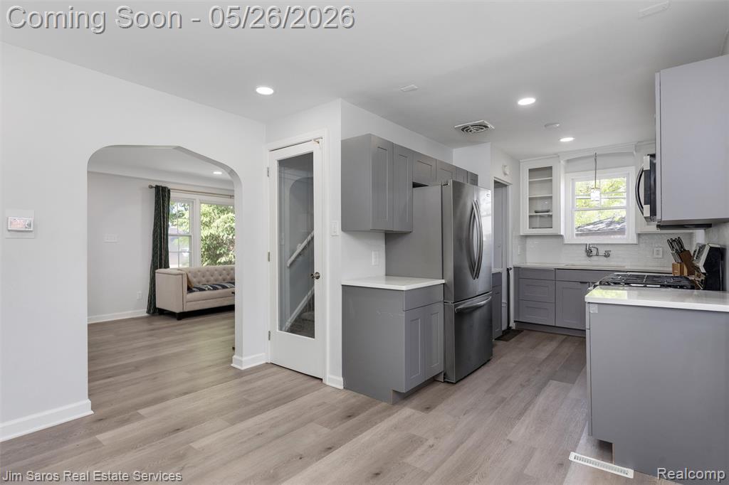 474 Madison Street Grosse Pointe, MI 48236 - Photo 7 of 26