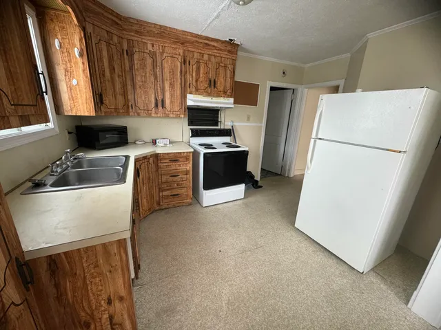 $180,000 | 334 Main Street, Madawaska, ME 04756