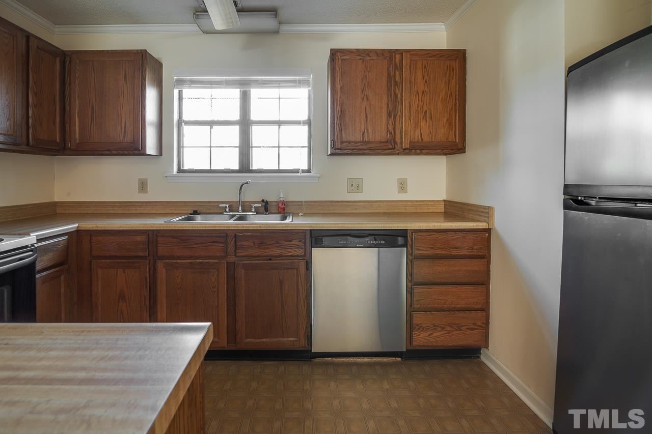 5429 Pine Top Circle Raleigh, NC 27612 - Photo 17 of 24 Gallery Image 17