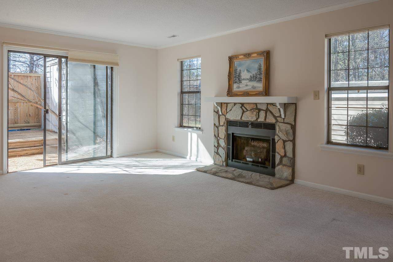 5429 Pine Top Circle Raleigh, NC 27612 - Photo 5 of 24 Enjoy the sunshine!