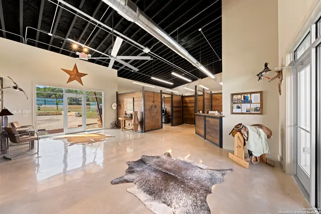 a view of a storage & utility room