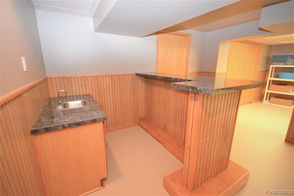 35444 Fredericksburg Road Farmington Hills, MI 48331 - Photo 45 of 52