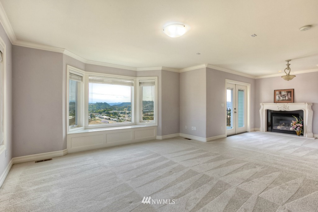 321 Lind Avenue Northwest Renton, WA 98057 - Photo 12 of 14