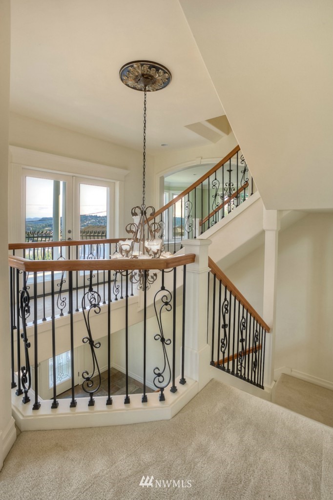 321 Lind Avenue Northwest Renton, WA 98057 - Photo 9 of 14