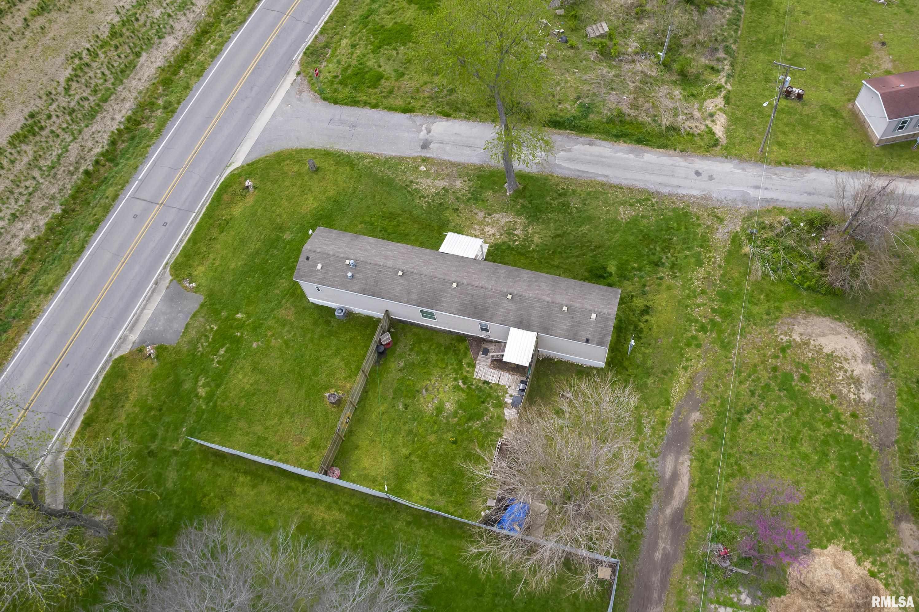 19452 Freeman Spur Road Freeman Spur, IL 62896 - Photo 21 of 23 Gallery Image 21