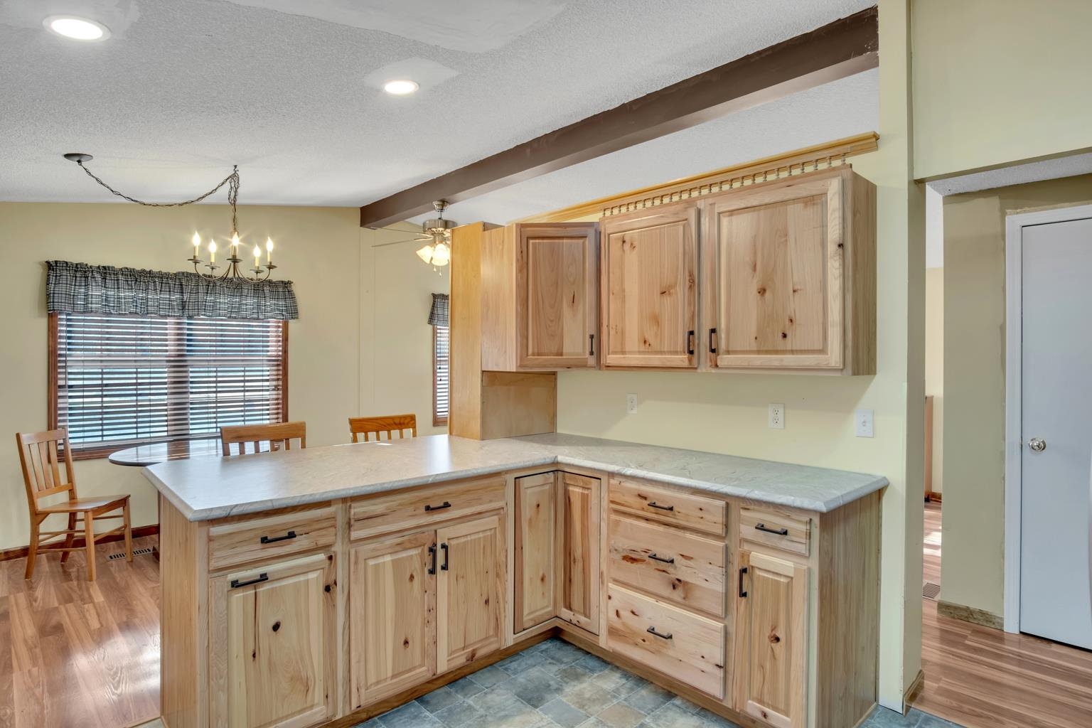 1022 Alamo Newton, KS 67114 - Photo 16 of 36