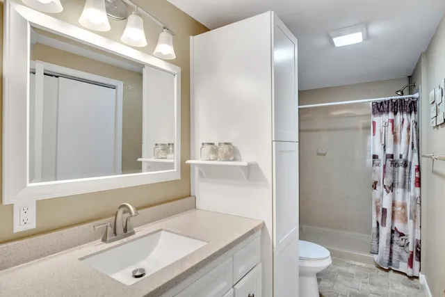 $228,000 | 1022 Alamo, Newton, KS 67114