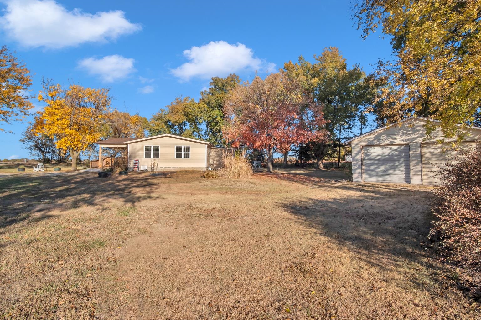1022 Alamo Newton, KS 67114 - Photo 5 of 36