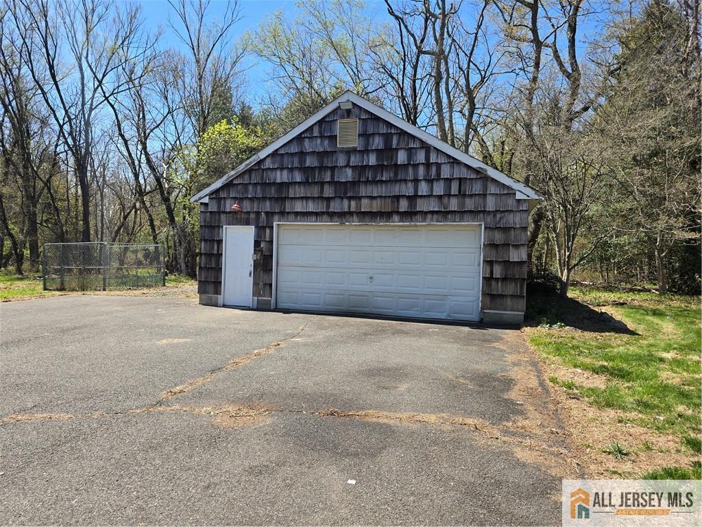 149 Stagecoach Road Millstone Township, NJ 08510 - Photo 2 of 5