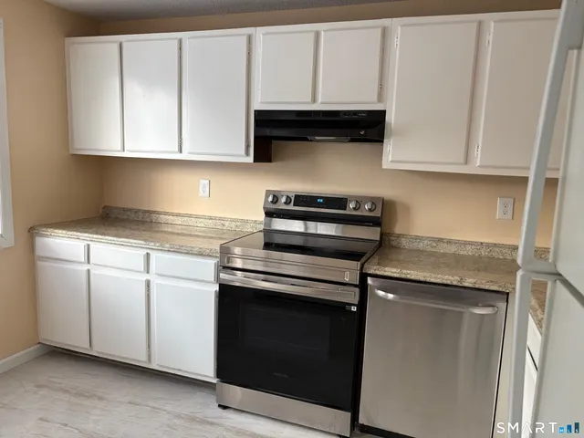 $1,750 | 7 Padanaram Road, Unit I195, Danbury, CT 06811