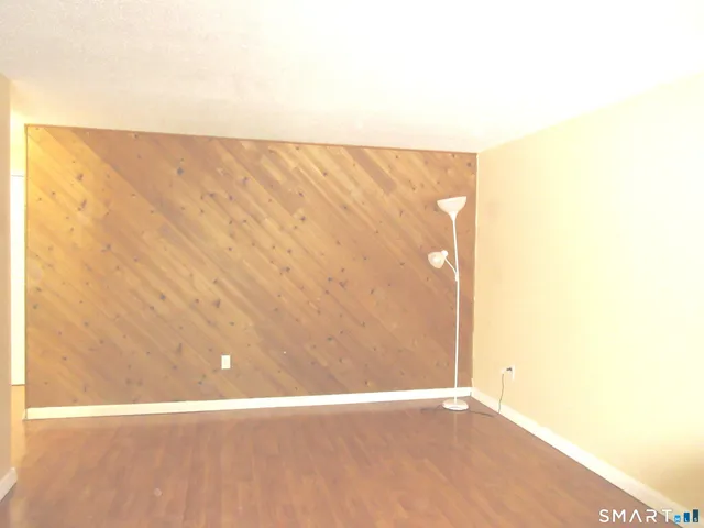 $1,750 | 7 Padanaram Road, Unit I195, Danbury, CT 06811