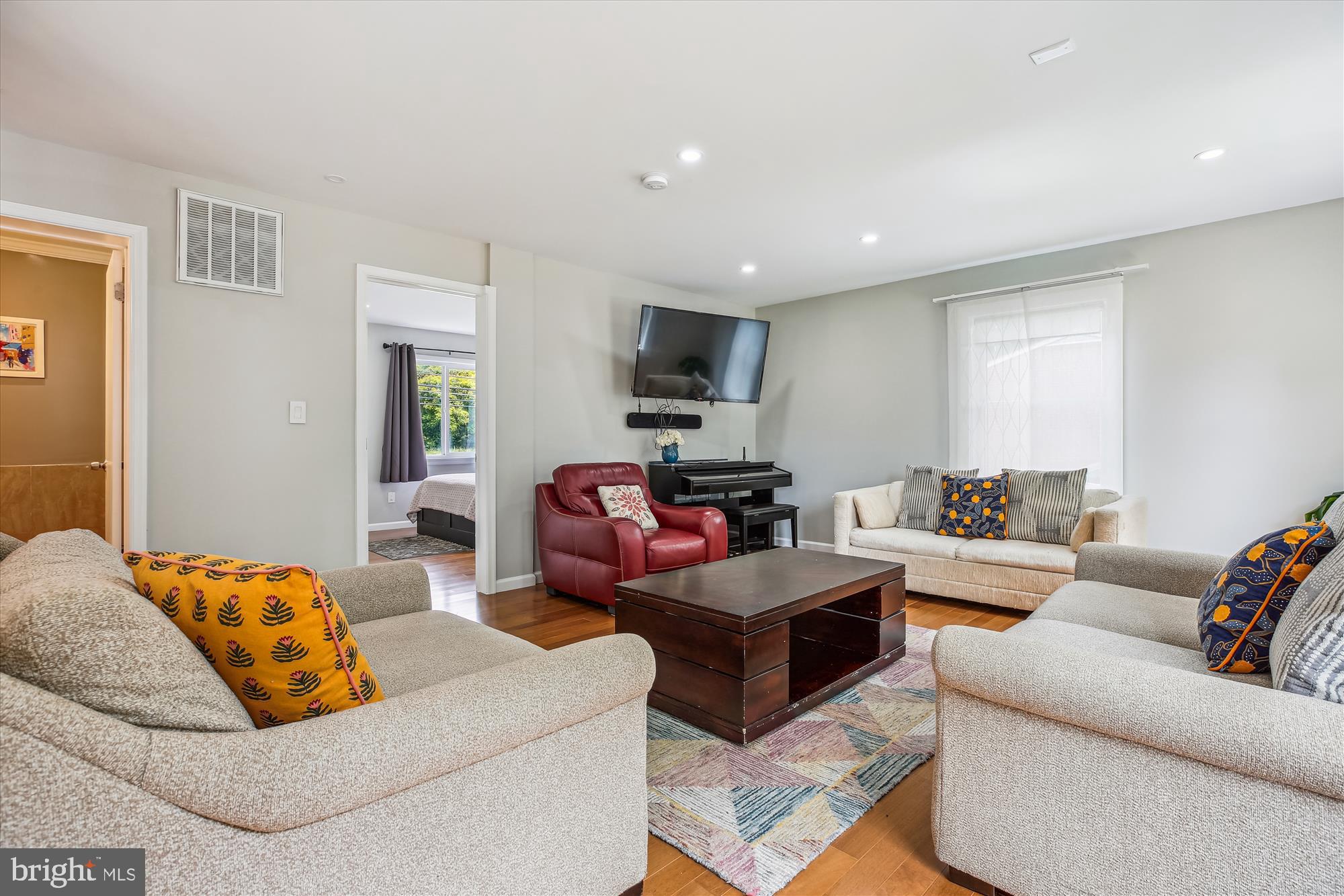 7308 Muncaster Mill Road Rockville, MD 20855 - Photo 13 of 60