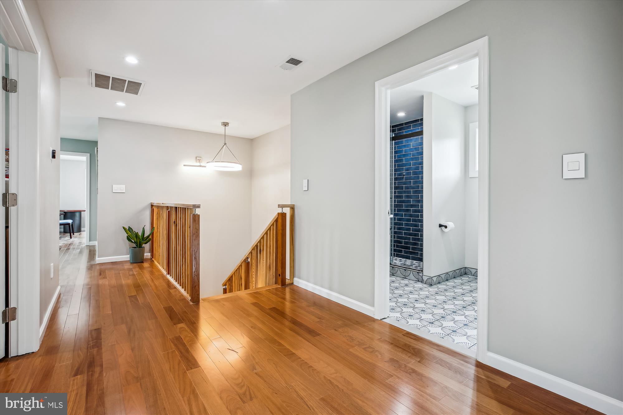 7308 Muncaster Mill Road Rockville, MD 20855 - Photo 19 of 60 Upper level hallway