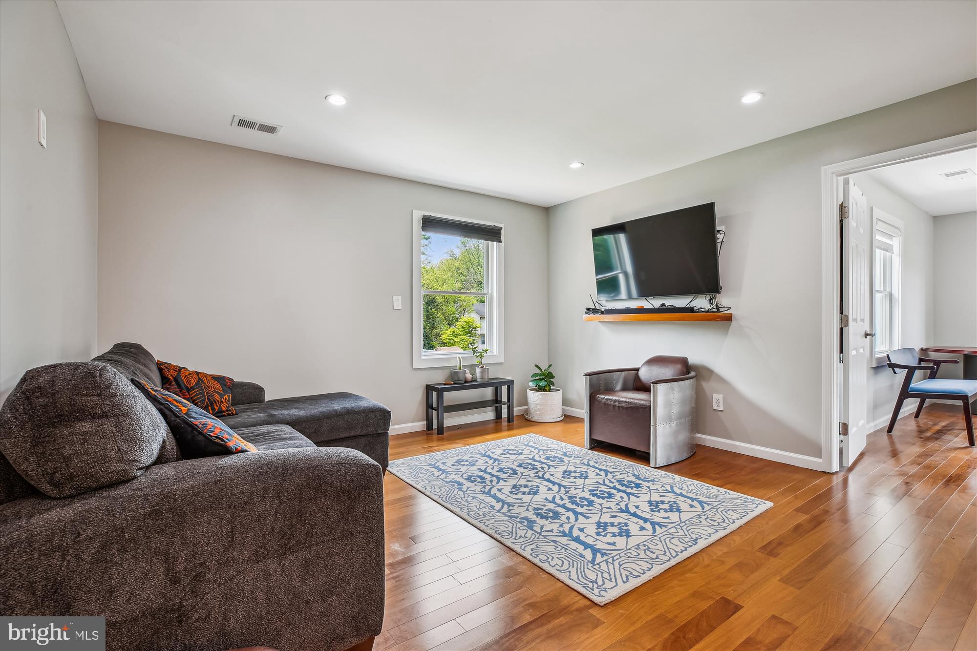 7308 Muncaster Mill Road Rockville, MD 20855 - Photo 21 of 60 Upper level loft