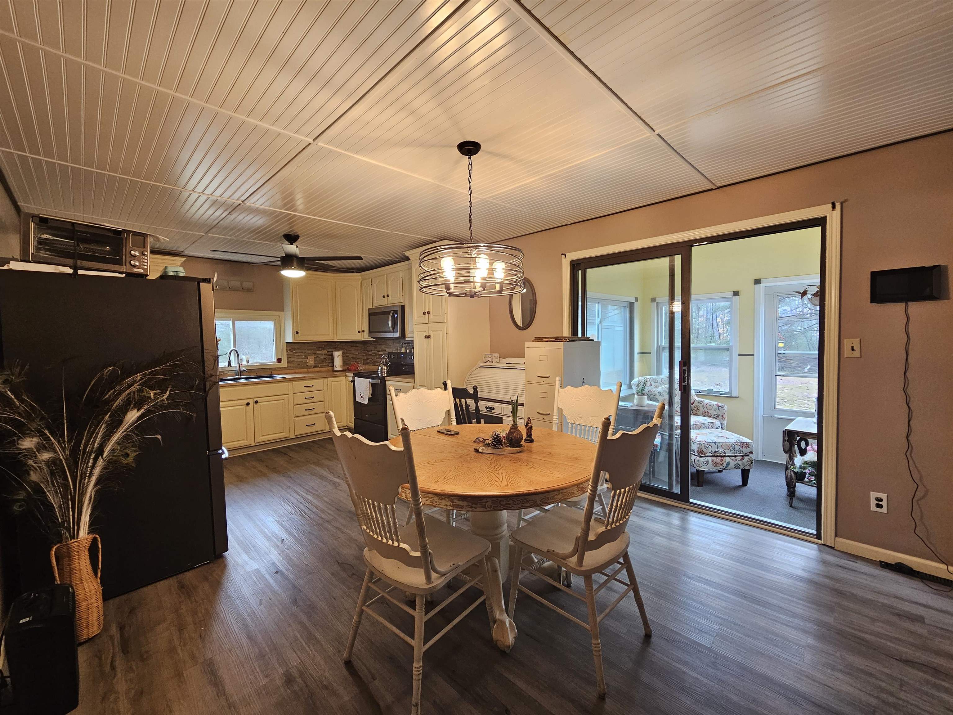 1407 South La Chance Road Lake City, MI 49651 - Photo 5 of 34