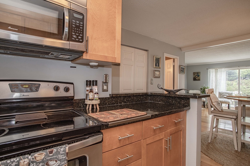 6 Nancy Road, Unit 5 Easton, MA 02375 - Photo 8 of 32 Gallery Image 8