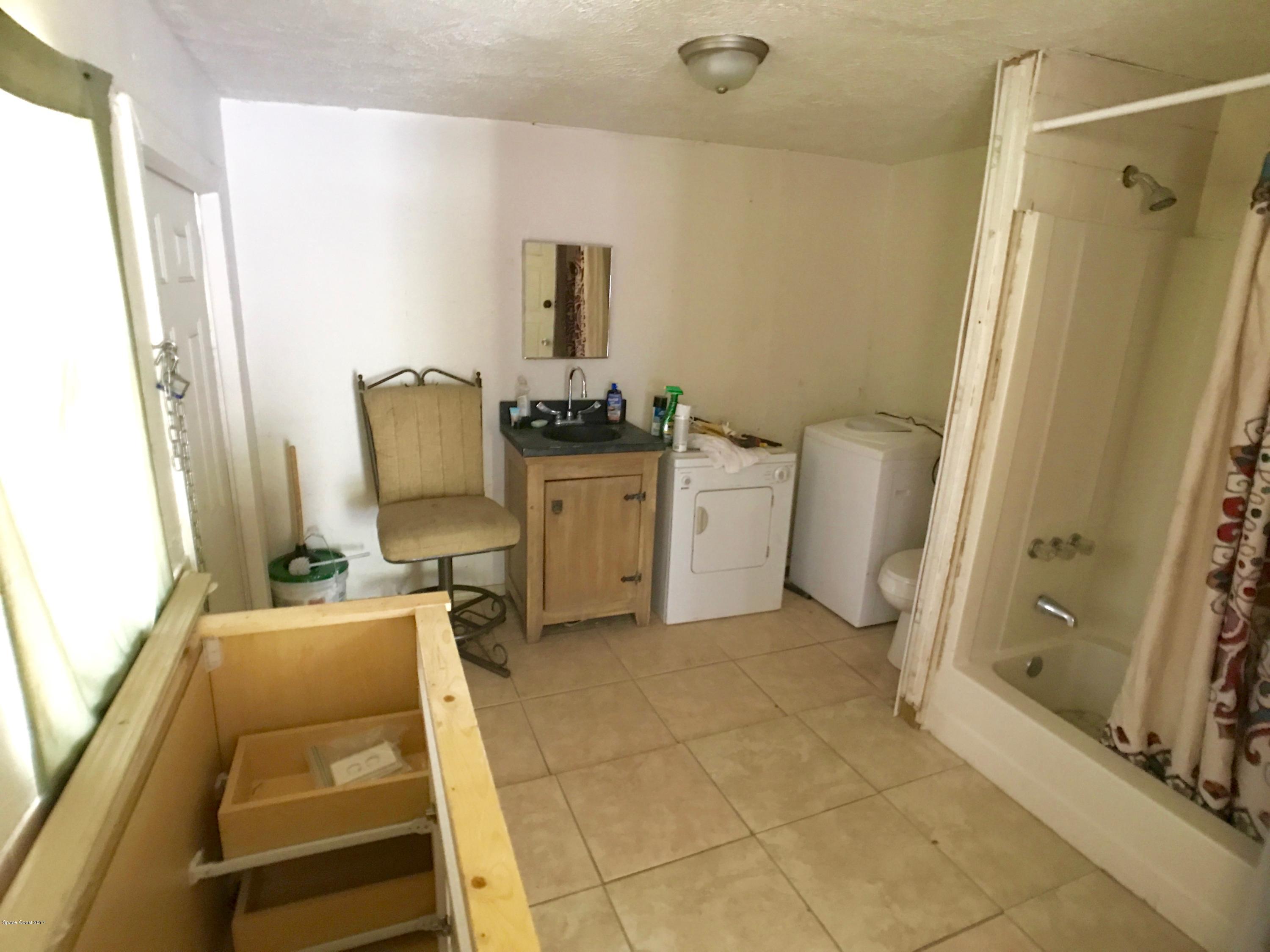 1403 Belleview Road Cocoa, FL 32922 - Photo 11 of 11 Utility/Bathroom 2
