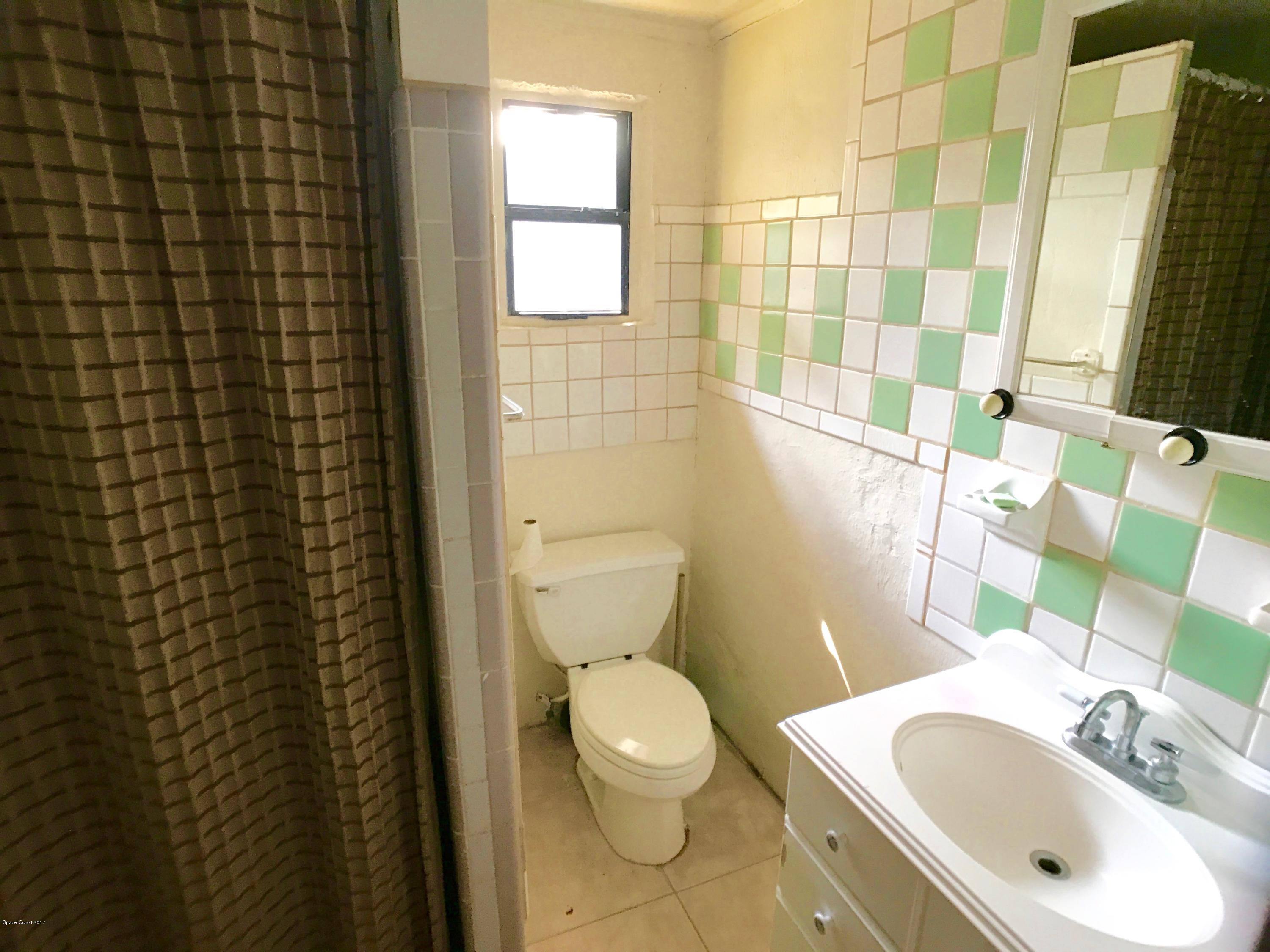 1403 Belleview Road Cocoa, FL 32922 - Photo 8 of 11 Bathroom